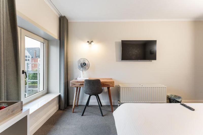 Hotel Karel De Stoute บรูจส์ ภายนอก รูปภาพ