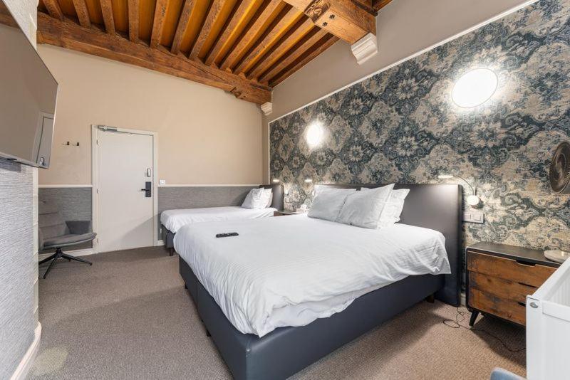 Hotel Karel De Stoute บรูจส์ ภายนอก รูปภาพ