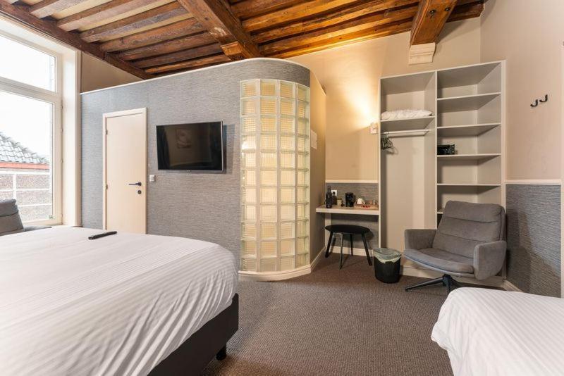 Hotel Karel De Stoute บรูจส์ ภายนอก รูปภาพ