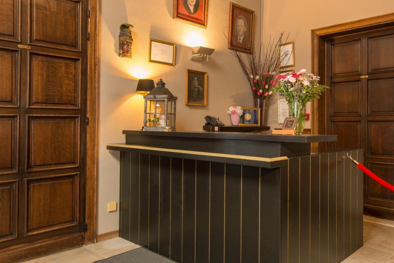 Hotel Karel De Stoute บรูจส์ ภายนอก รูปภาพ