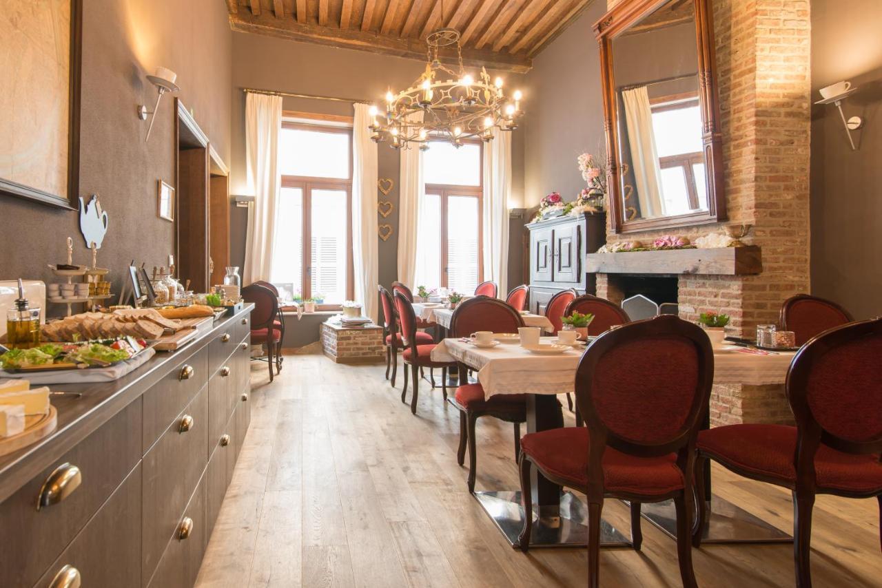 Hotel Karel De Stoute บรูจส์ ภายนอก รูปภาพ