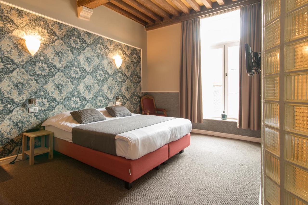 Hotel Karel De Stoute บรูจส์ ภายนอก รูปภาพ