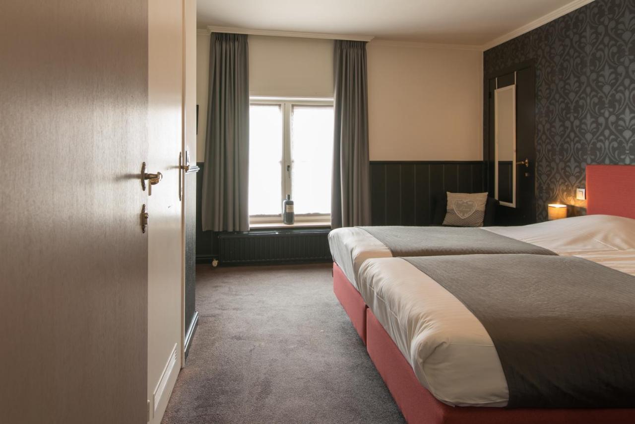 Hotel Karel De Stoute บรูจส์ ภายนอก รูปภาพ