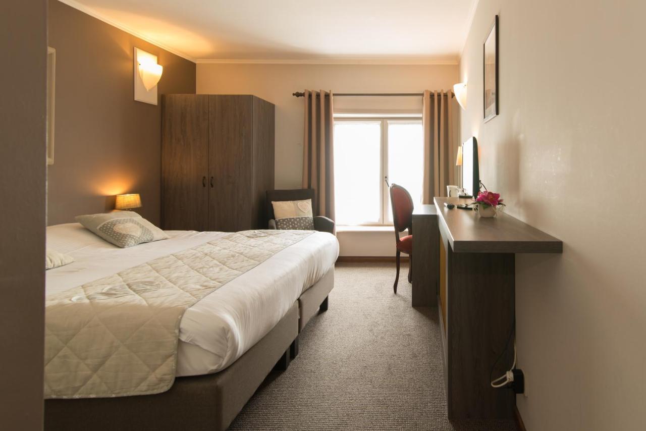 Hotel Karel De Stoute บรูจส์ ภายนอก รูปภาพ